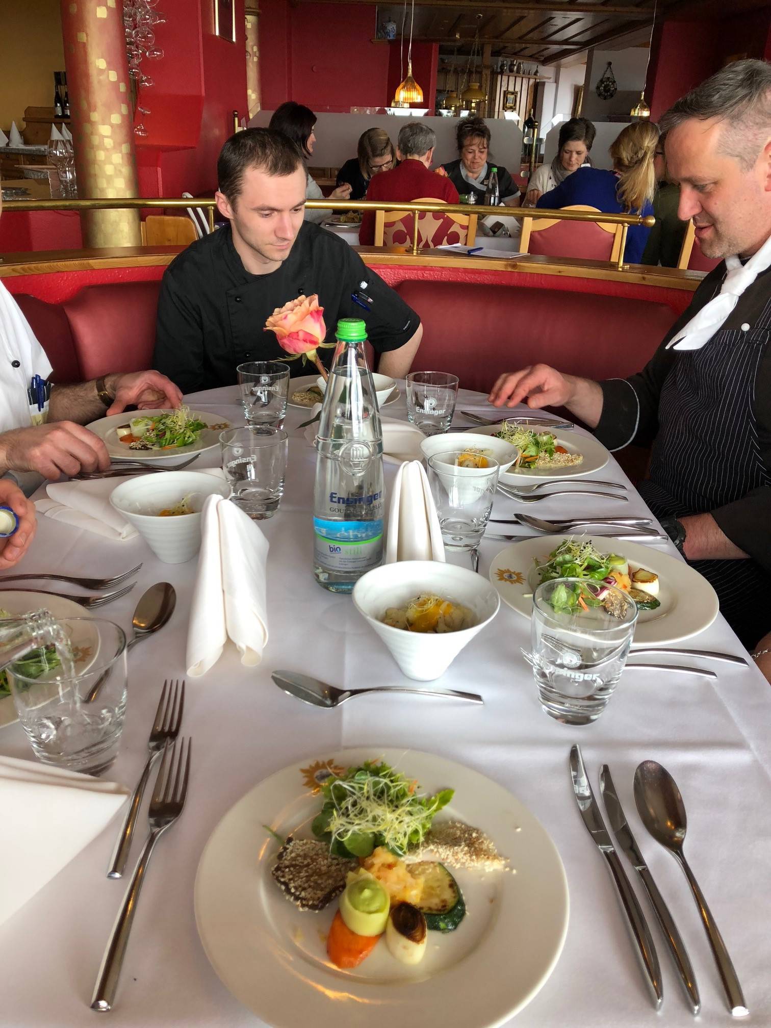 basenfasten - regionales Meeting mit einer Kücheninspiration und basenfasten Guest Manager-Schulung Symbolfoto