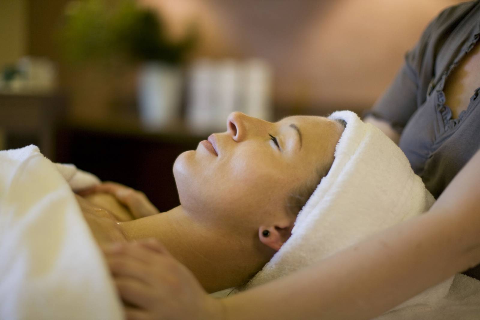 Monis Wellnesstipps - Pflege und Schutz fürs Gesicht  Symbolfoto