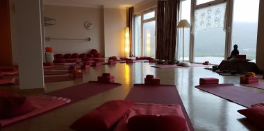 YOGA-WOCHENENDE MIT SUSAN LANGE, Bild 1/2